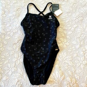 NWT never worn TYR racing suit size 34